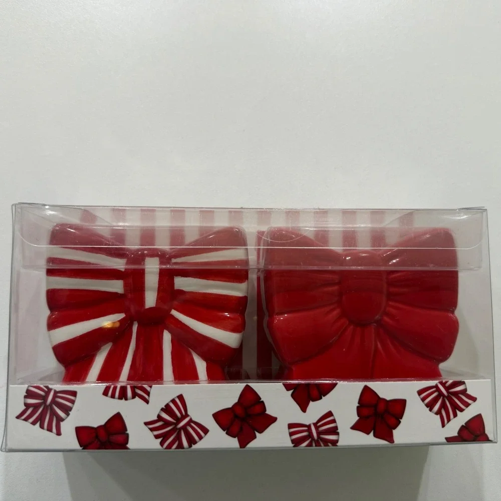 Kirkland's Home Red White Striped Bow Ceramic Salt and‎ Pepper Shaker Set